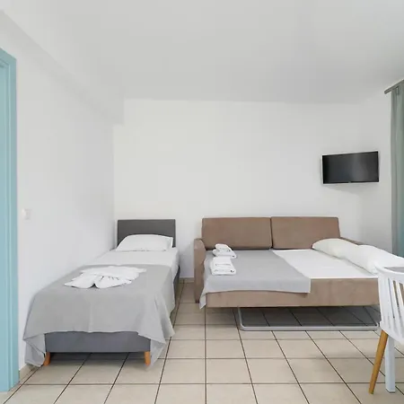 Green Apartments Apartment