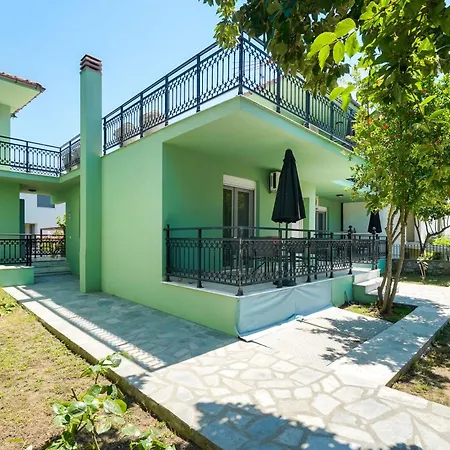 Green Apartments Apartment